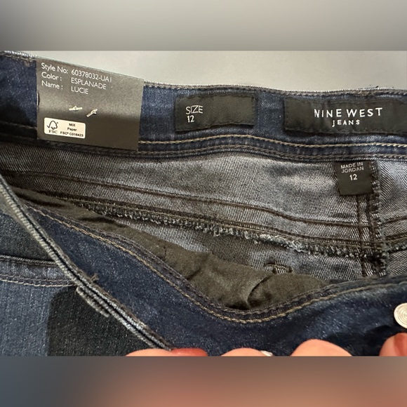 Nine West 11" Inseam Bermuda Jean Shorts Jorts New with Tags - Picture 5 of 7